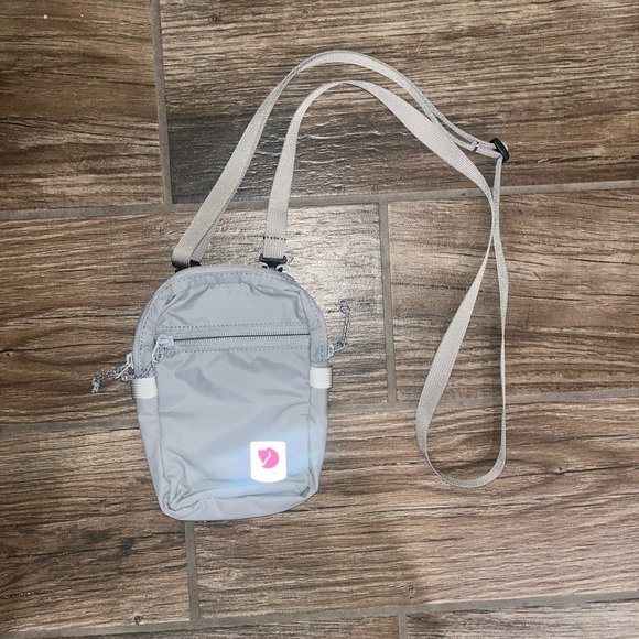 Fjallraven Handbags - Fjallraven Gray Shoulder Bag